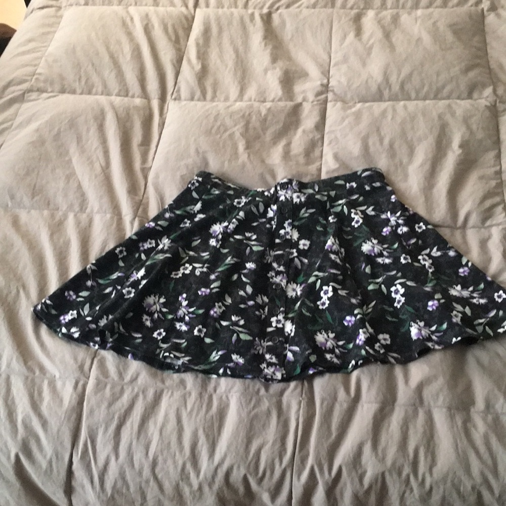 American Eagle Skirt - size Medium